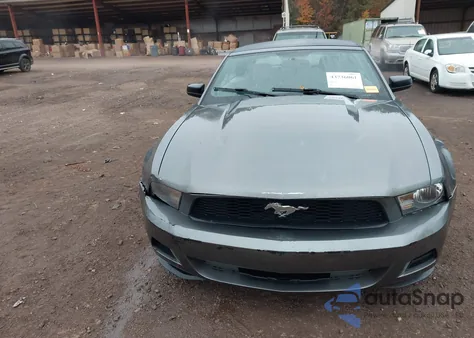 2010 Ford Mustang V6/V6 Premium z USA, uszkodzony, nr VIN 1ZVBP8EN7A5107670